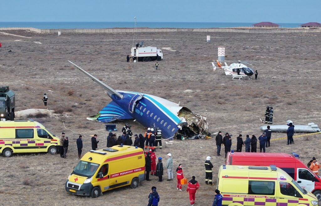 Место падения авиалайнера AZAL, сбитого российской ПВО