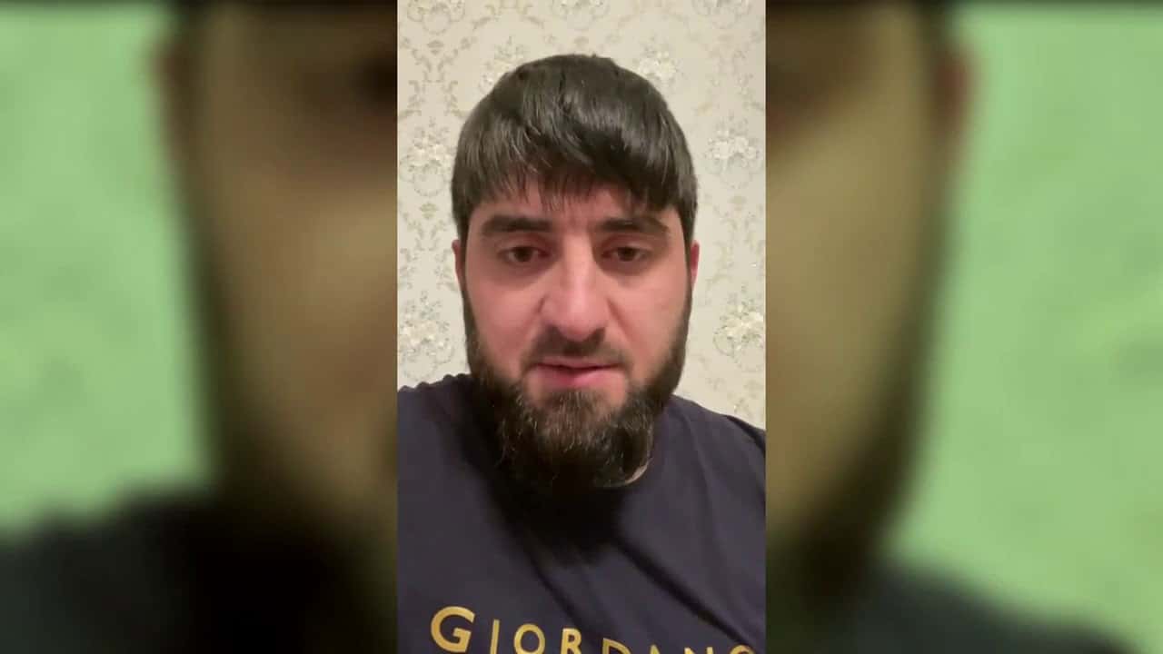 В Москве и Чечне похитили родственников блогера Хасана Халитова, который известен критикой Кадырова