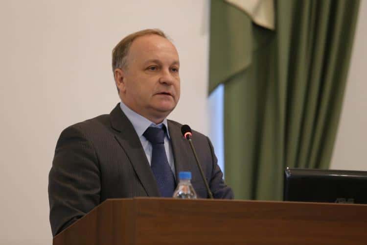 Экс-мэра Владивостока Олега Гуменюка приговорили к 16 с половиной годам колонии по делу о взятках