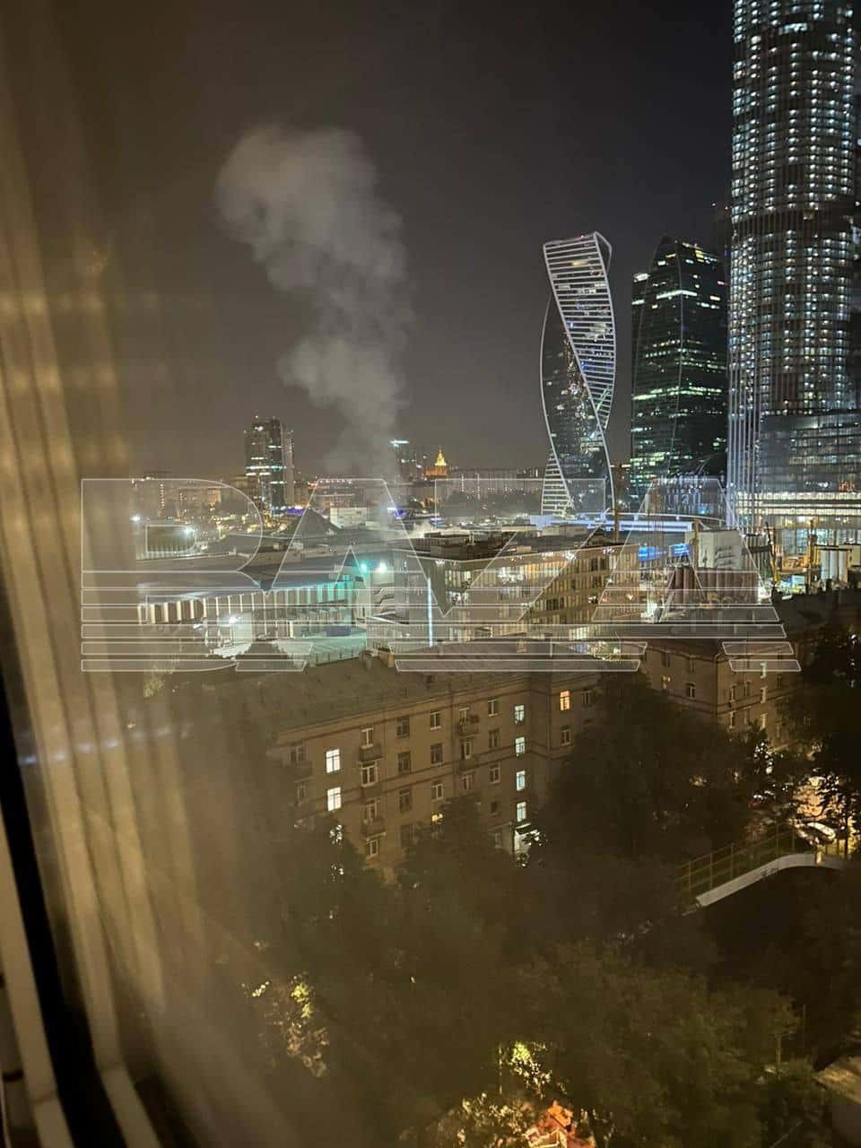 В районе «Москва-Сити» снова упал беспилотник. Его обломки нашли в районе «Экспоцентра»