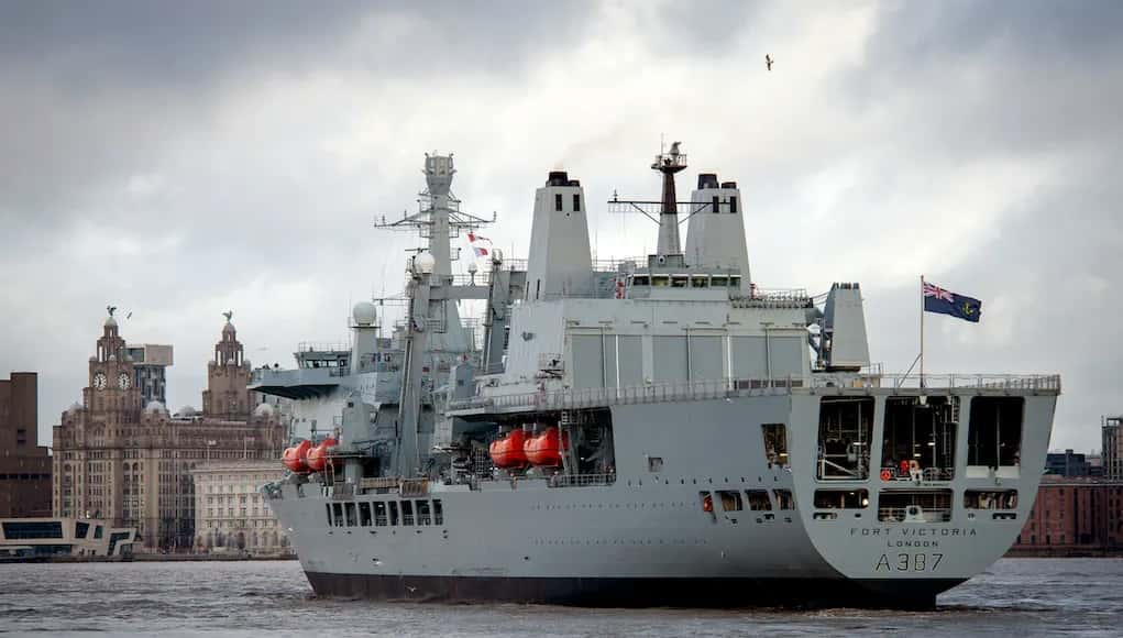 Британские авианосцы не готовы выдвинуться в Красное море из-за недобора персонала на корабле поддержки — The Telegraph