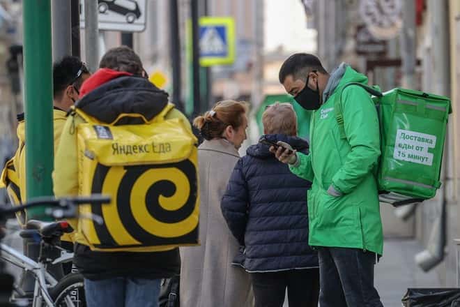 В Москве курьеры Delivery Club и «Яндекс.Еды» устроили массовую драку
