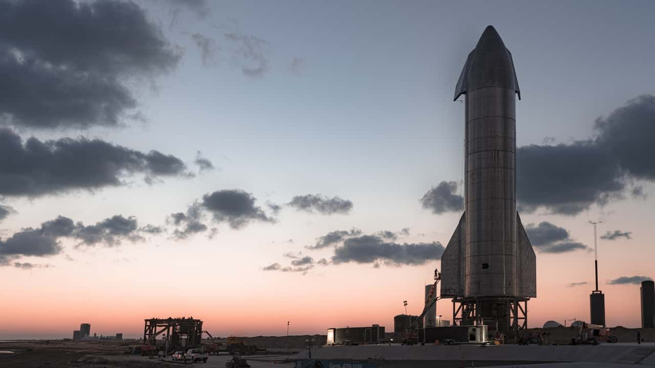 Space X проведет новые испытания космического корабля Starship, который разрабатывают для полетов на Луну и Марс
