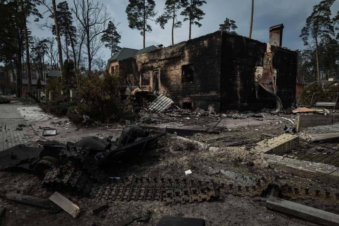 Мэр Ирпеня: Вывозим раненых и трупы, многие дома разрушены, но город выстоял