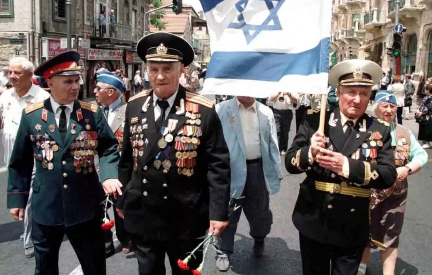 «Отмечать 9 Мая как раньше нельзя». Как война в Украине изменила отношение ко Дню Победы в Израиле