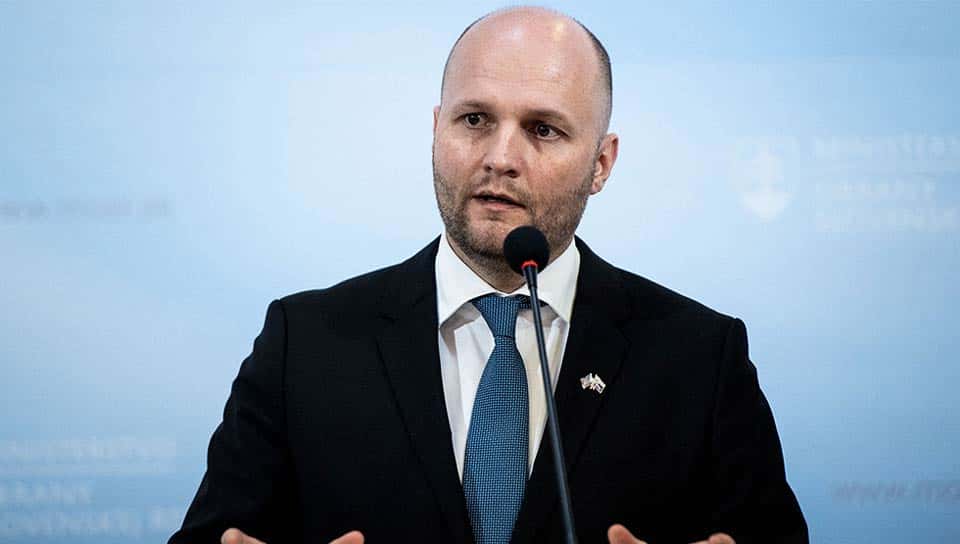 «Безрассудство России выходит из-под контроля». Министр обороны Словакии отреагировал на новости о попадании ракет по Польше