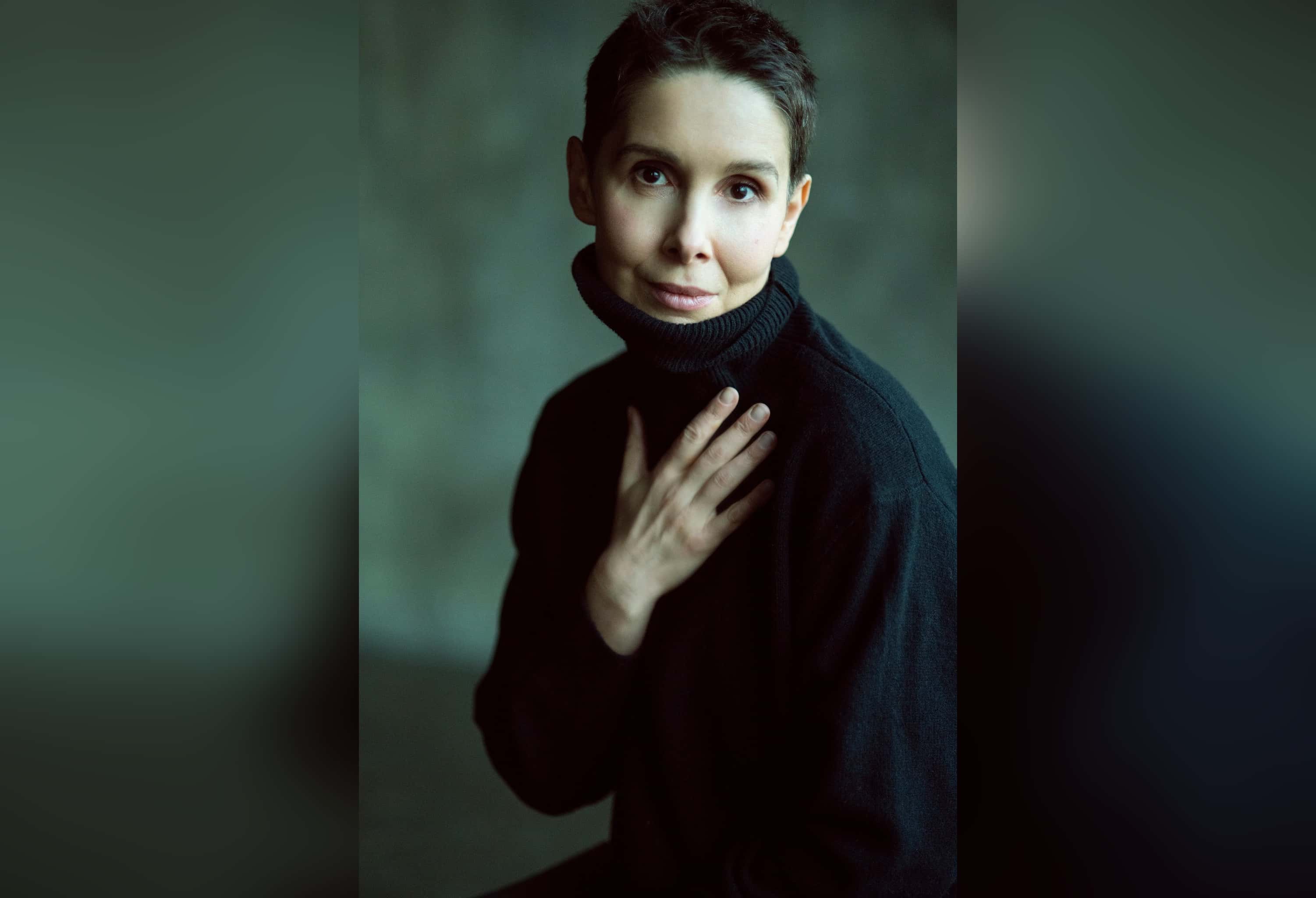 «Искоренить всю литературу с ЛГБТ-персонажами в России не удастся, но будут цензура и доносы» — критик Галина Юзефович