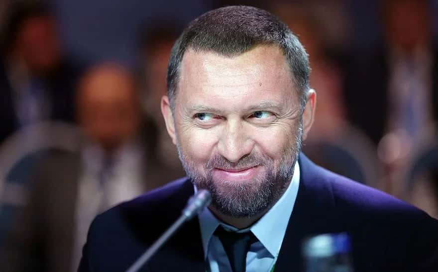 У Дерипаски отобрали немного земли в Сочи, не тронув пять гостиничных комплексов. В СМИ подают это как «месть за критику войны»