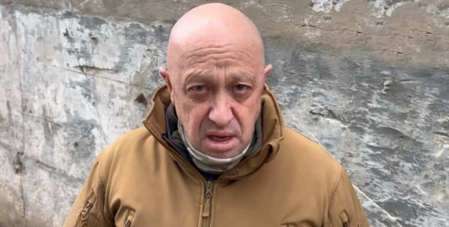 Пригожин заявил, что ЧВК Вагнера остается воевать в Бахмуте