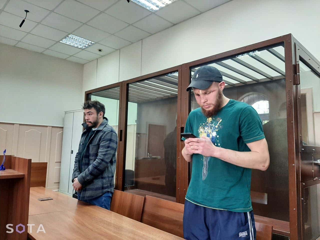 Антифашиста, который защищался в драке с неонацистами, приговорили к 4,5 года колонии