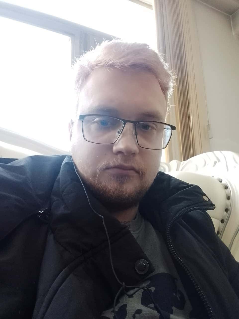 Антивоенного активиста Алексея Рожкова вывезли из Кыргызстана в Россию — «Зона солидарности»