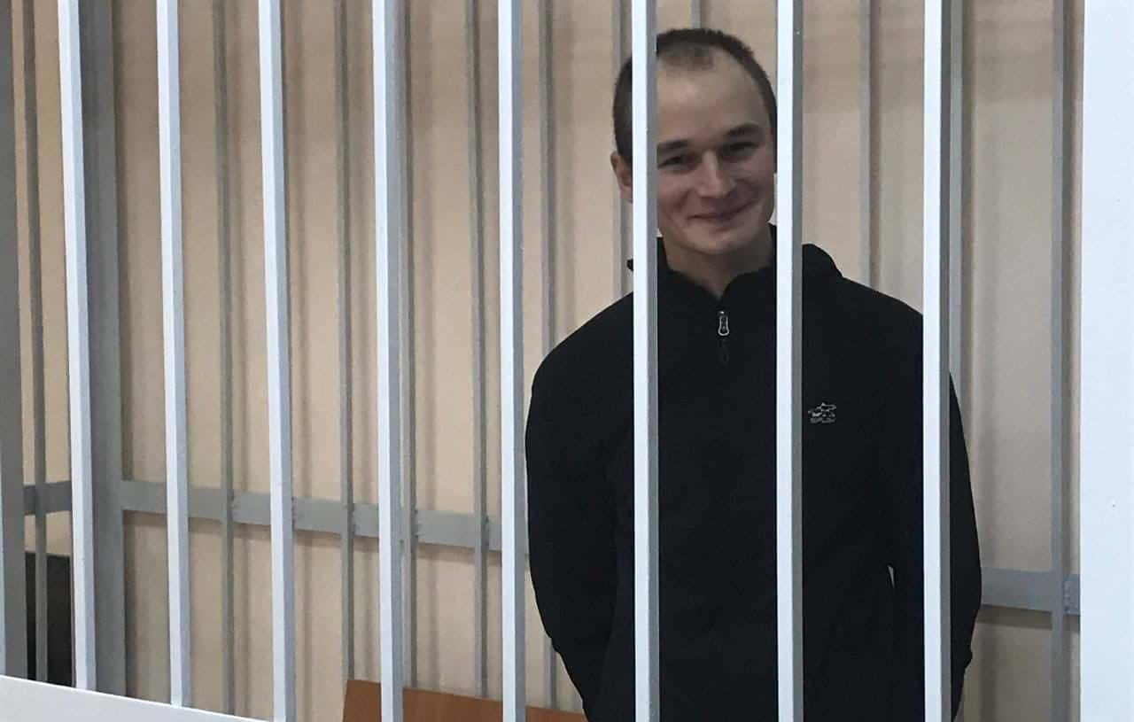 Суд арестовал математика Азата Мифтахова по делу об оправдании терроризма. Он вышел из колонии накануне