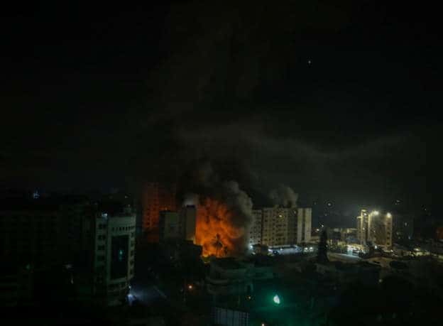 Израильские ВВС атаковали дом главы разведки ХАМАСа. Палестинские власти сообщили о 250 погибших со своей стороны