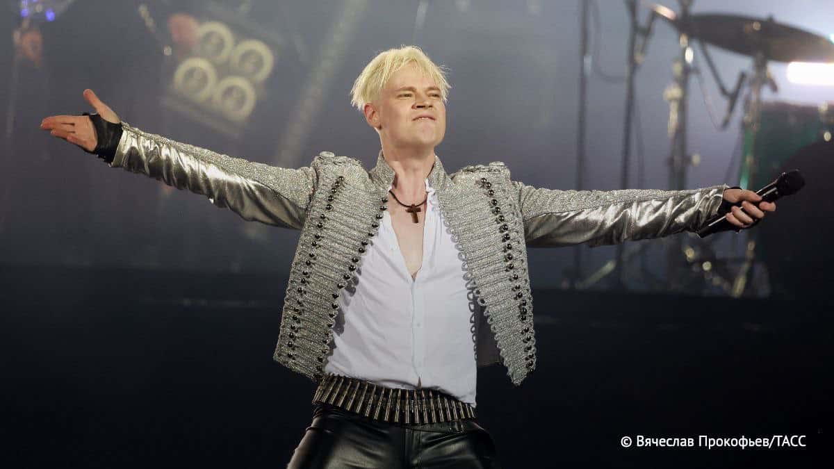 В санкционный список ЕС попали Шаман, Полина Гагарина, Арам Габрелянов, Иван Охлобыстин и лагерь «Артек»