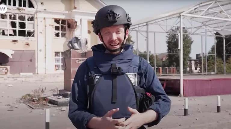 ФСБ завела дело о незаконном пересечении границы на корреспондента DW, снявшего репортаж в Судже