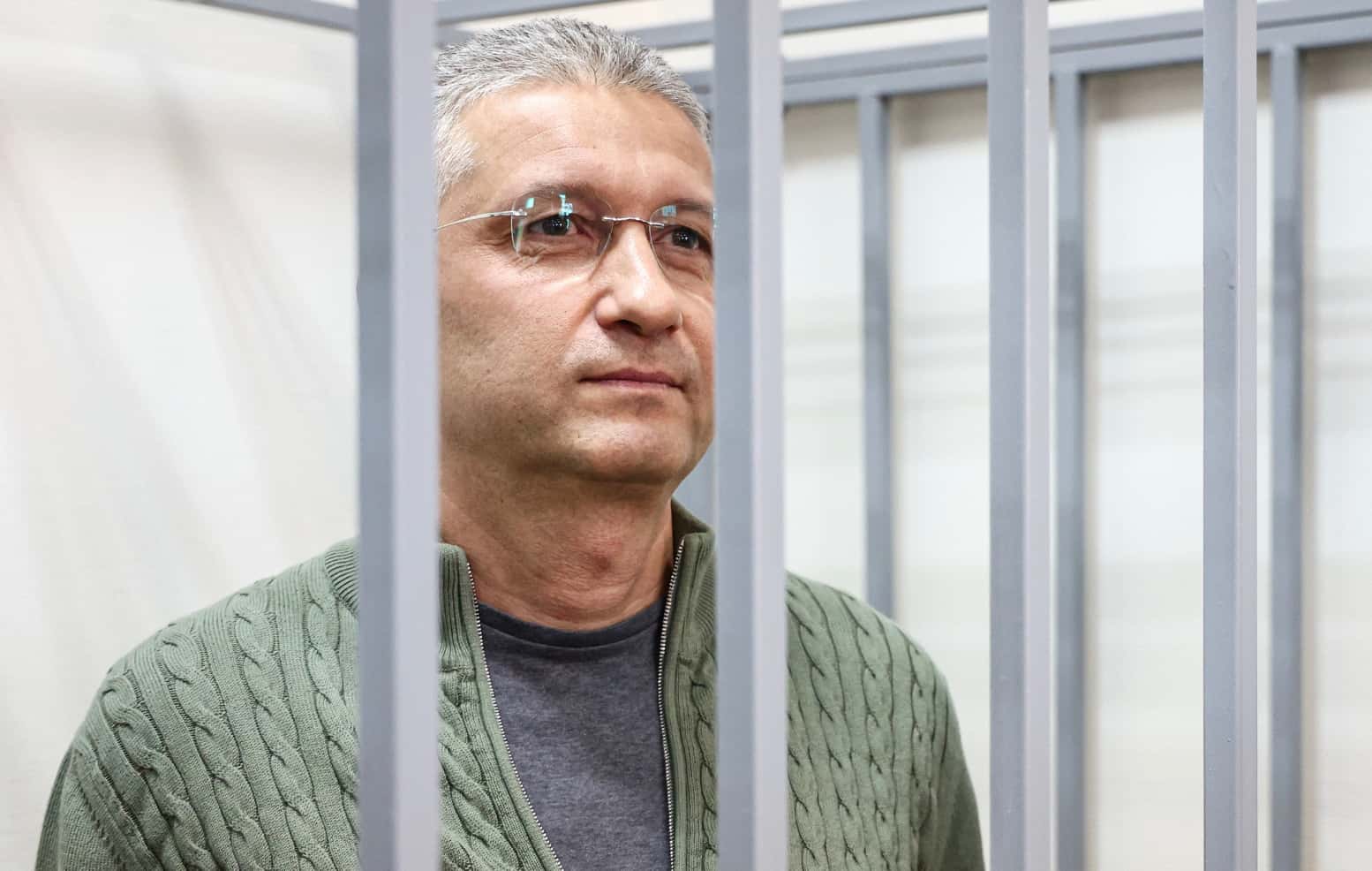 Бывшему замминистра обороны РФ Иванову предъявили новые обвинения. Дело связано с хищением у «Интеркоммерцбанка» свыше 3,2 млрд рублей