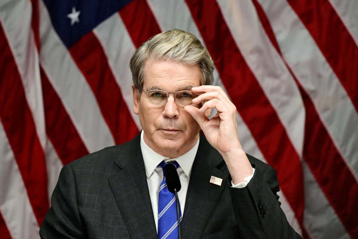 США снимут часть санкций с Венесуэлы для облегчения продажи нефти — министр финансов США Бессент