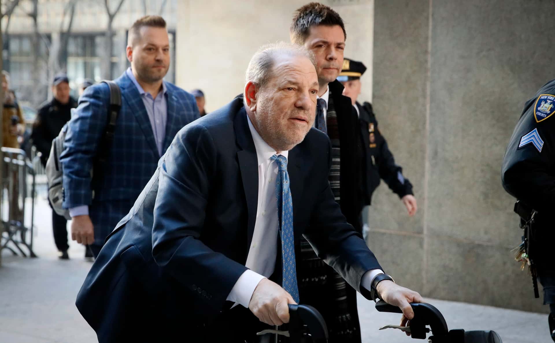 Продюсера Харви Вайнштейна обвинили в изнасиловании еще четыре женщины