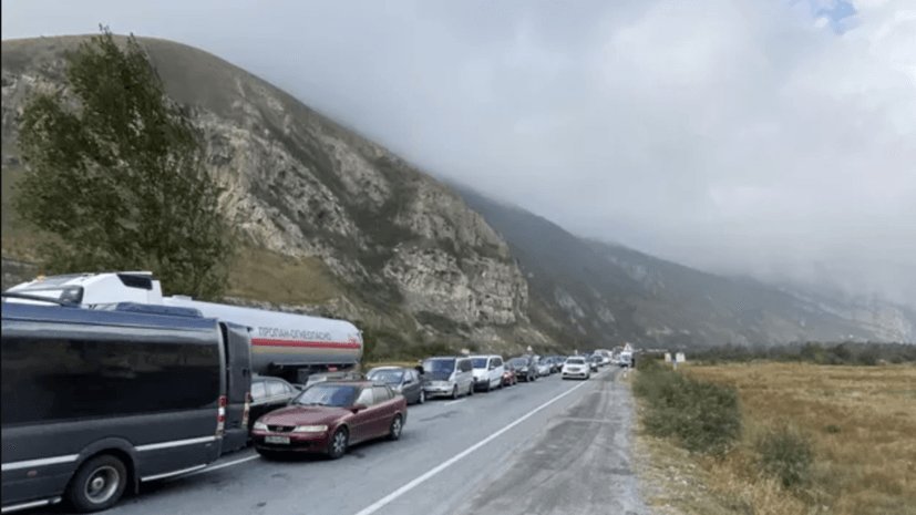 Более 180 повесток вручили россиянам на границе с Грузией в Северной Осетии