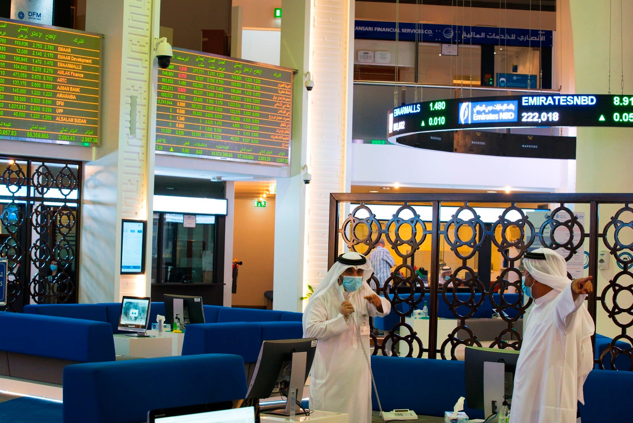 «Ведомости»: Банки ОАЭ прекратили расчеты с Россией и начали закрывать счета россиян и российских компаний, опасаясь вторичных санкций