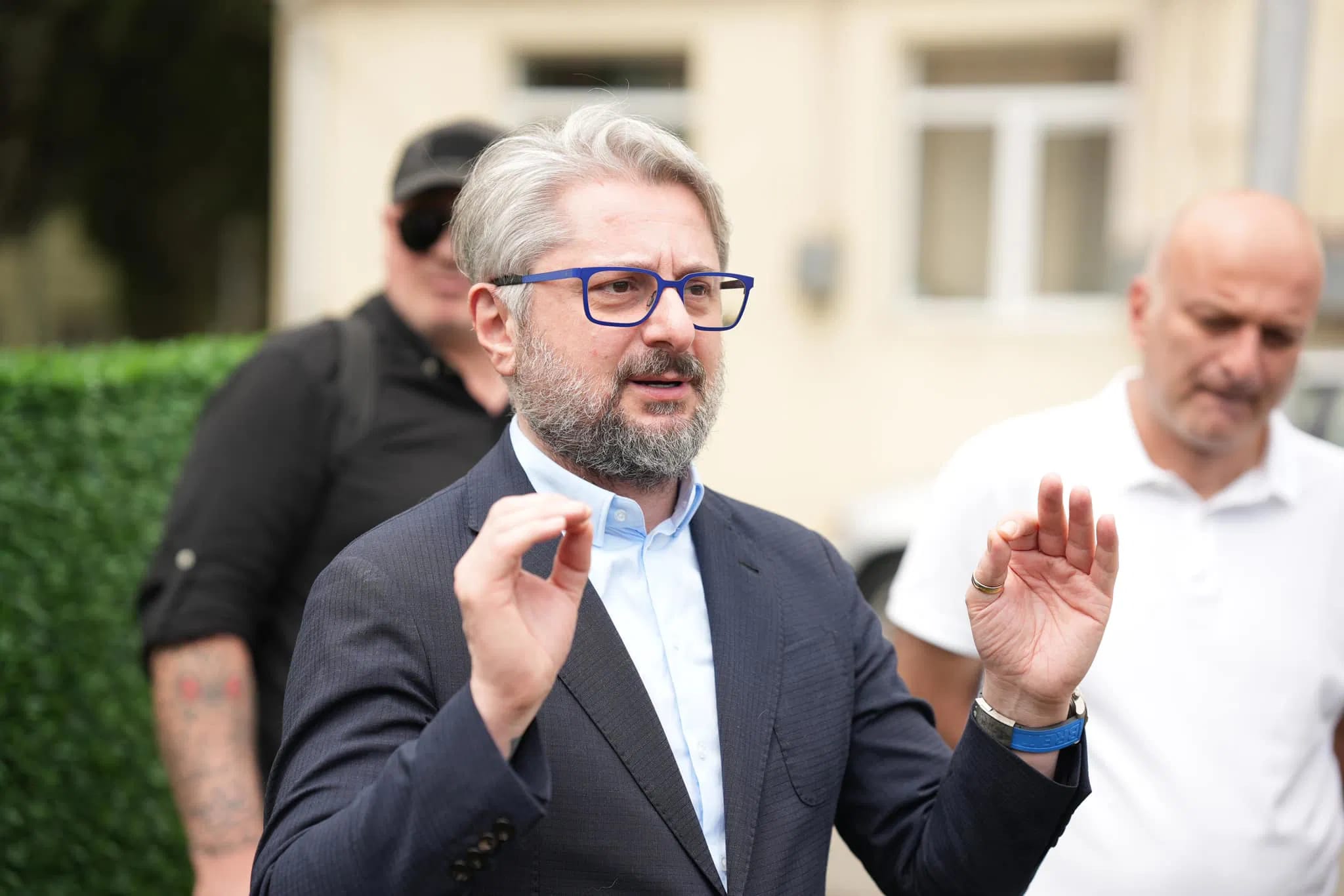 В Грузии полиция начала рейды по офисам оппозиционных партий. Задержан один из лидеров «Коалиции за перемены» Ника Гварамия