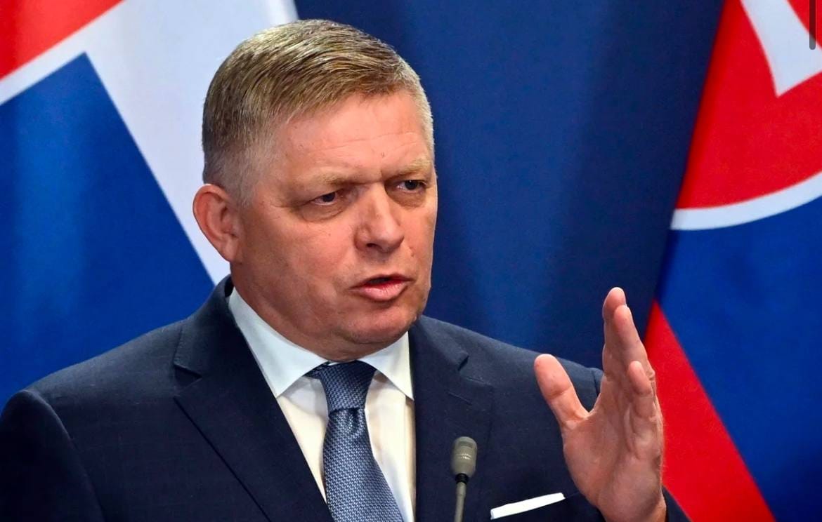 Премьер-министр Словакии Роберт Фицо пригрозил прекратить поставки электроэнергии Украине в ответ на прекращение транзита российского газа