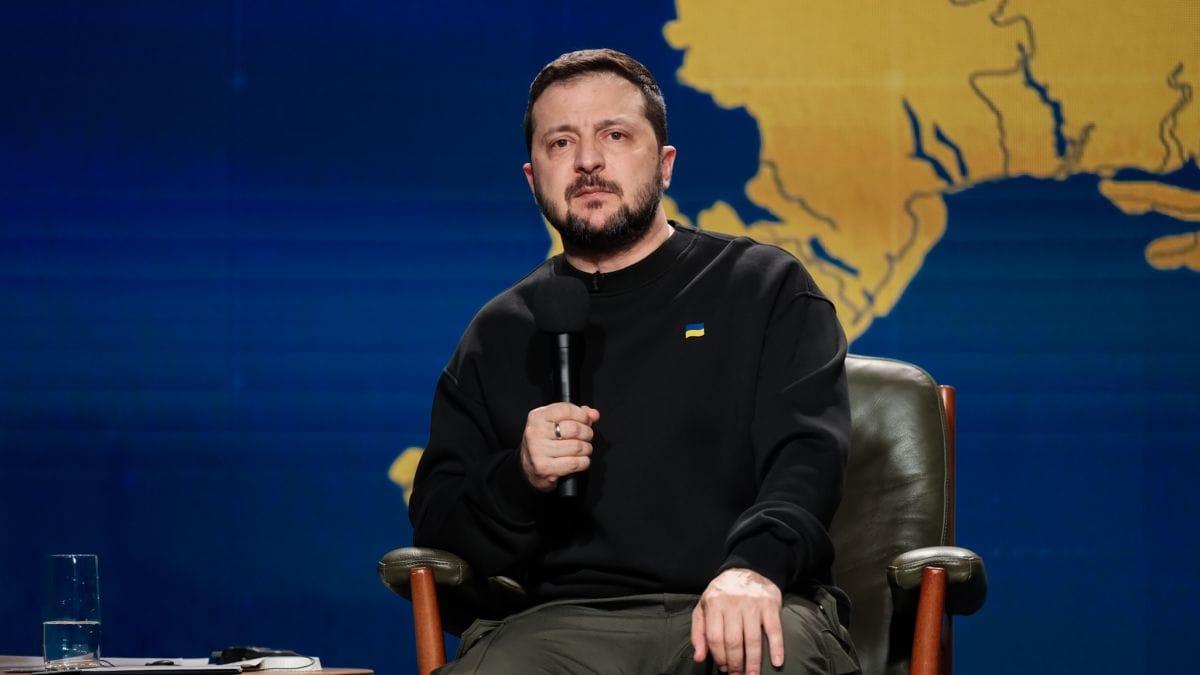 «Нам война стоила $320 млрд, из них $120 млрд — это мы, народ Украины»: Зеленский ответил на заявления Трампа, обвинив его в дезинформации 