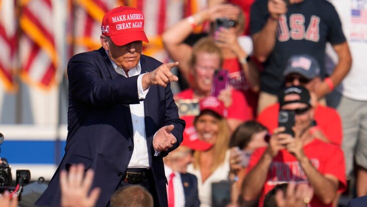 Неомонархизм, католицизм, мажоритаризм: во что верят МАГА-патриоты