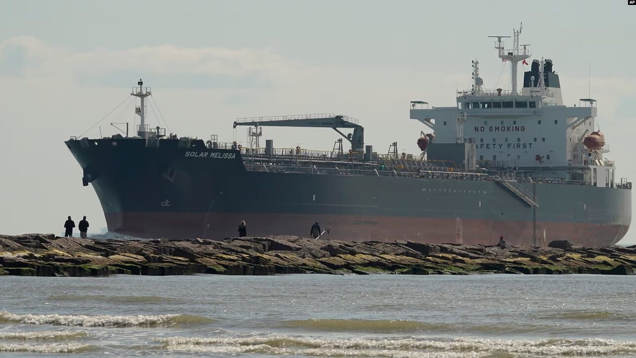 Россиянин, выдававший поддельные сертификаты судам «теневого флота», занимал руководящие должности в страховых фирмах Европы