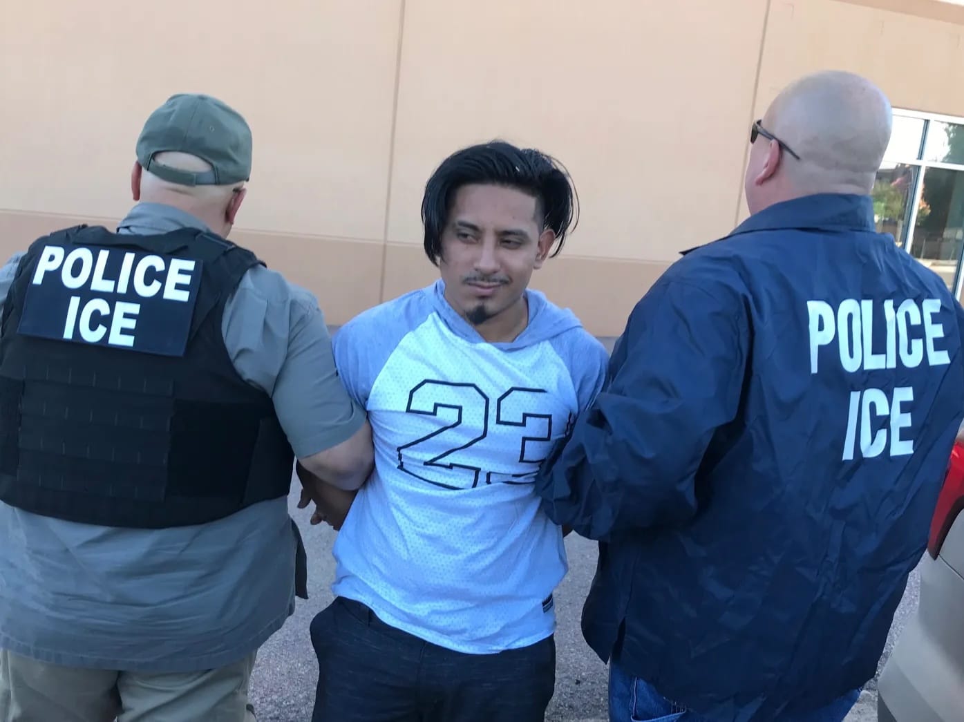 WP: Администрация Трампа лишила нелегальных иммигрантов права на слушания по освобождению под залог