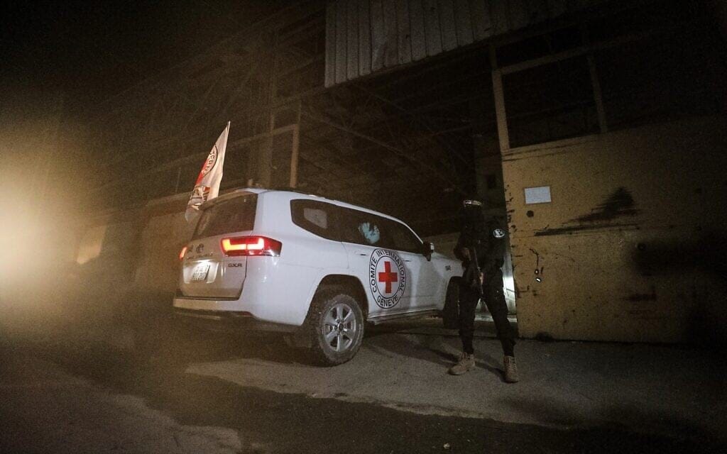 В Израиль доставили гроб с останками еще одного заложника