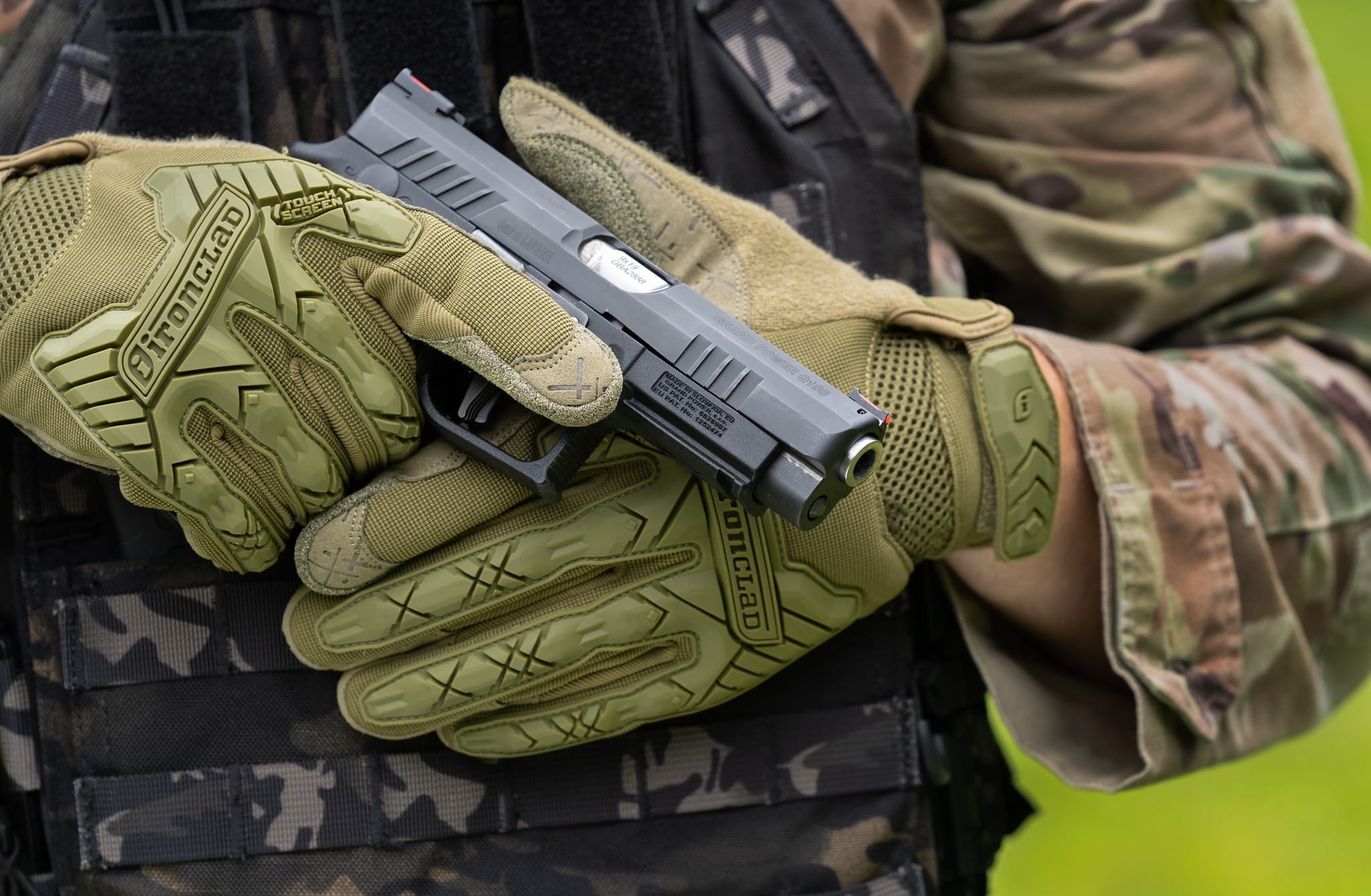 После начала войны российский завод продолжил выпуск пистолетов под словацким брендом Grand Power