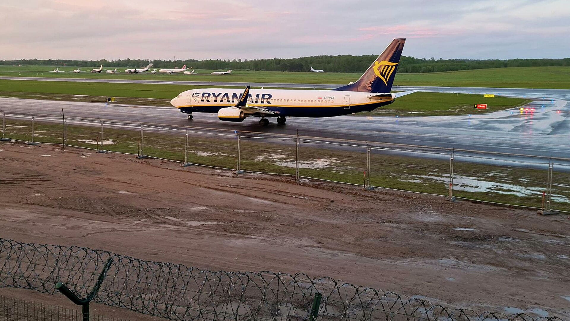 На борту самолета Ryanair с белорусским оппозиционером Протасевичем не было угрозы взрыва — прокуратура Польши
