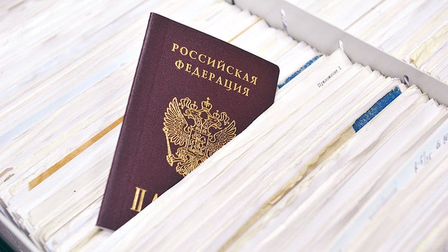 В России могут запретить менять пол в паспорте и других документах для «закрепления семейных ценностей» — министр юстиции 