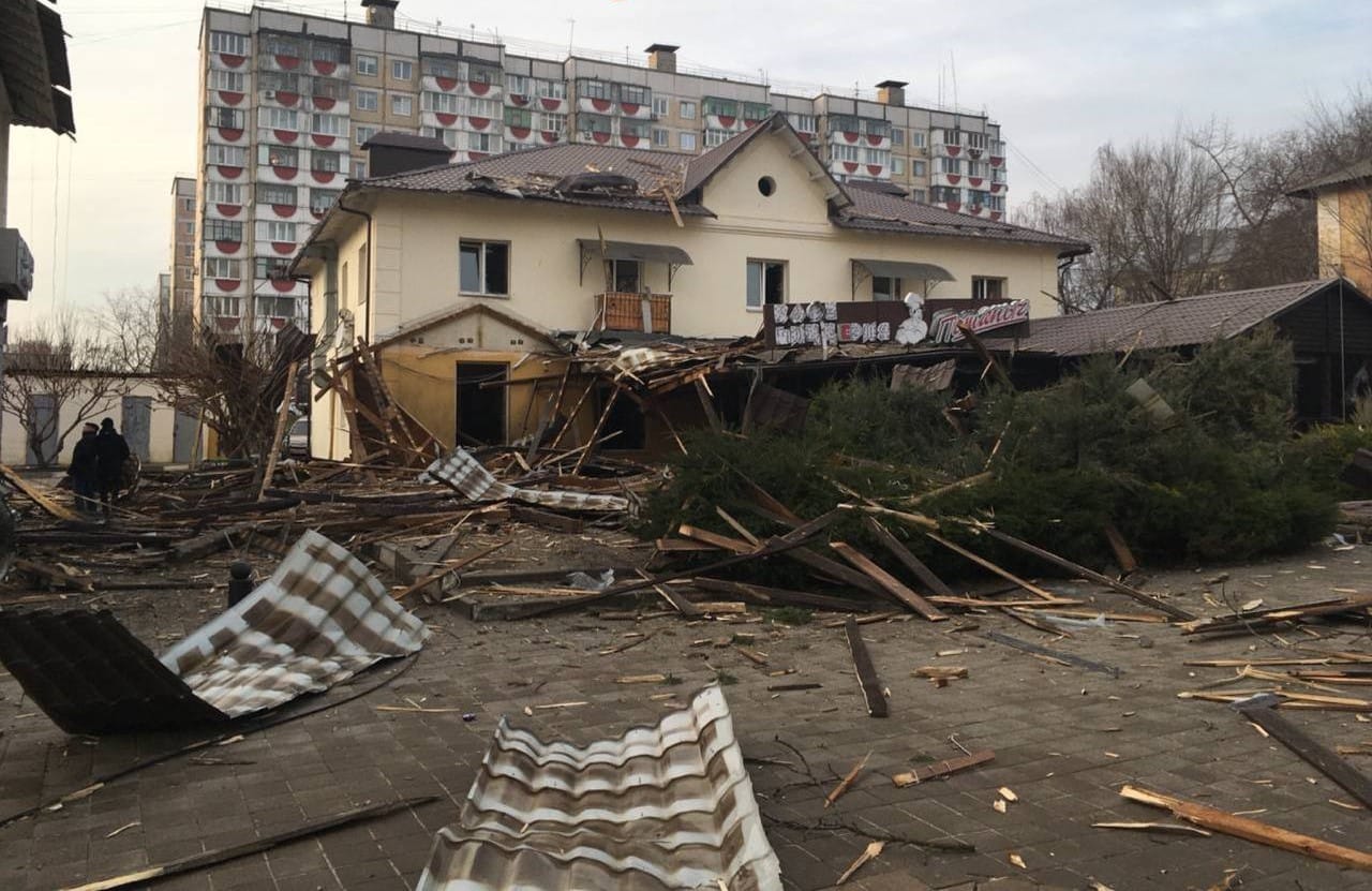 При обстреле Белгорода погибли 10 человек, 45 ранены — МЧС