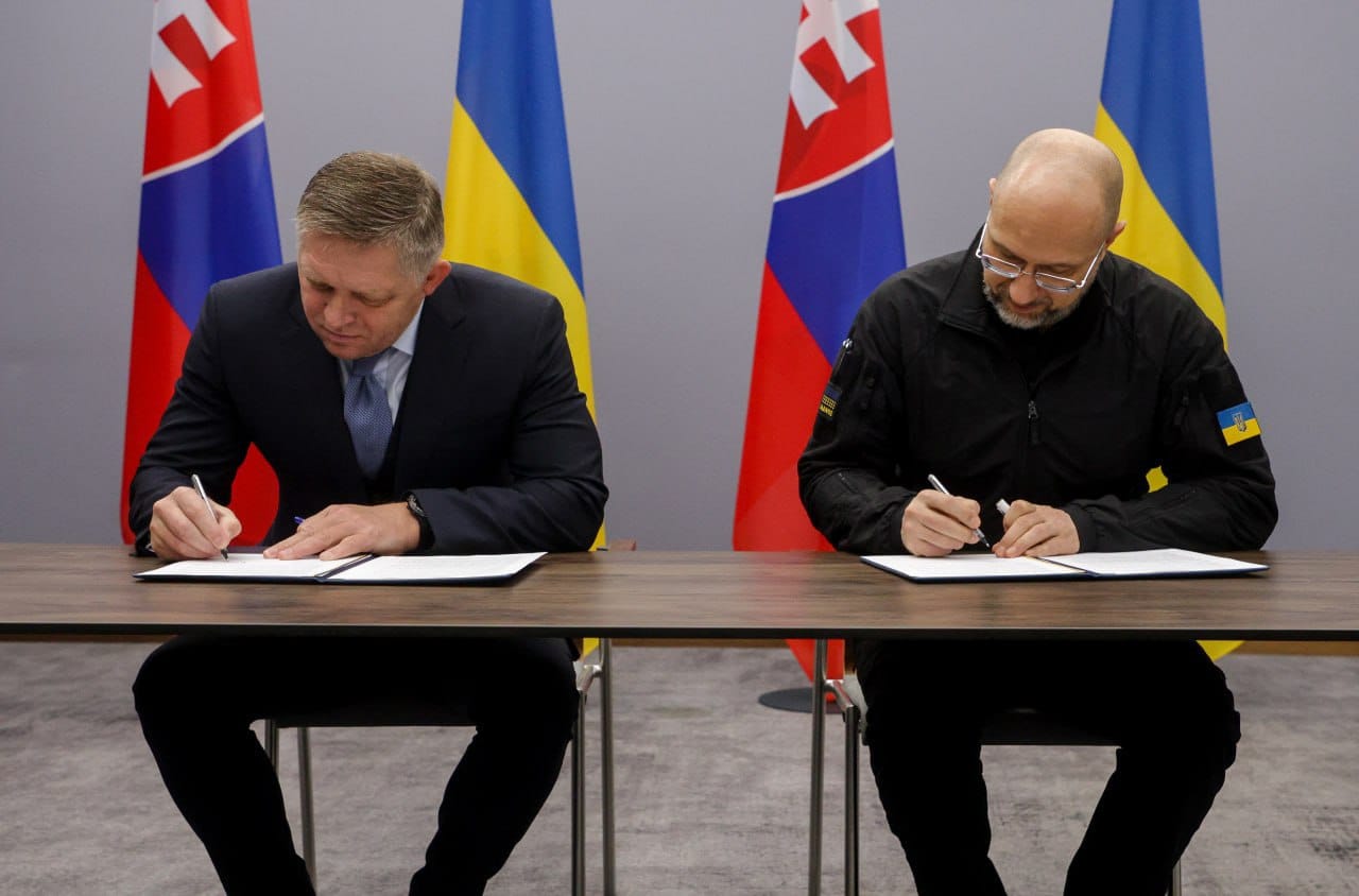 Премьер Словакии Фицо выразил на встрече с украинским коллегой поддержку интеграции Украины в ЕС. Он известен своей прокремлевской позицией
