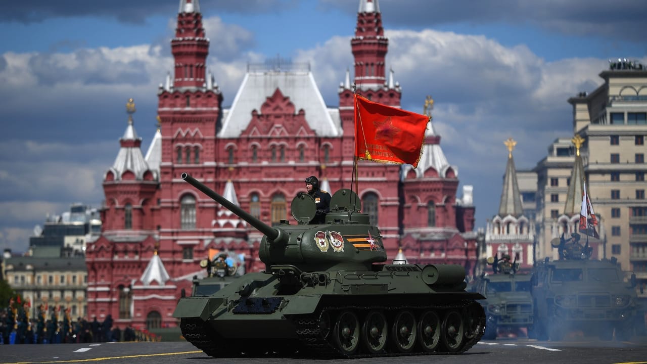Ранение экономики. Гонка военных расходов грозит России разорением