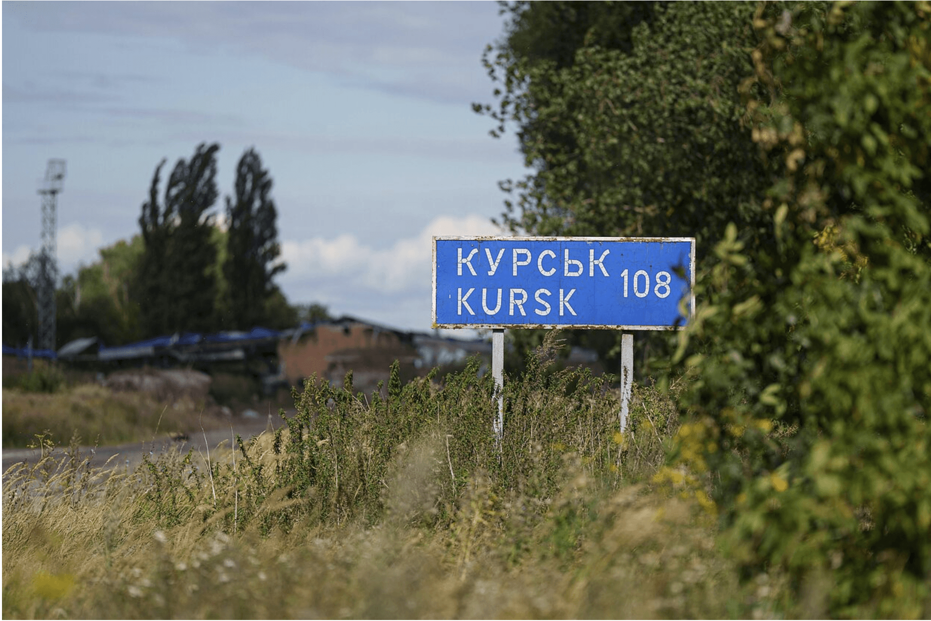 «Мы вскрывали квартиры, грабили супермаркеты — вели себя как варвары». Исповедь российского морпеха, воевавшего в Курской области