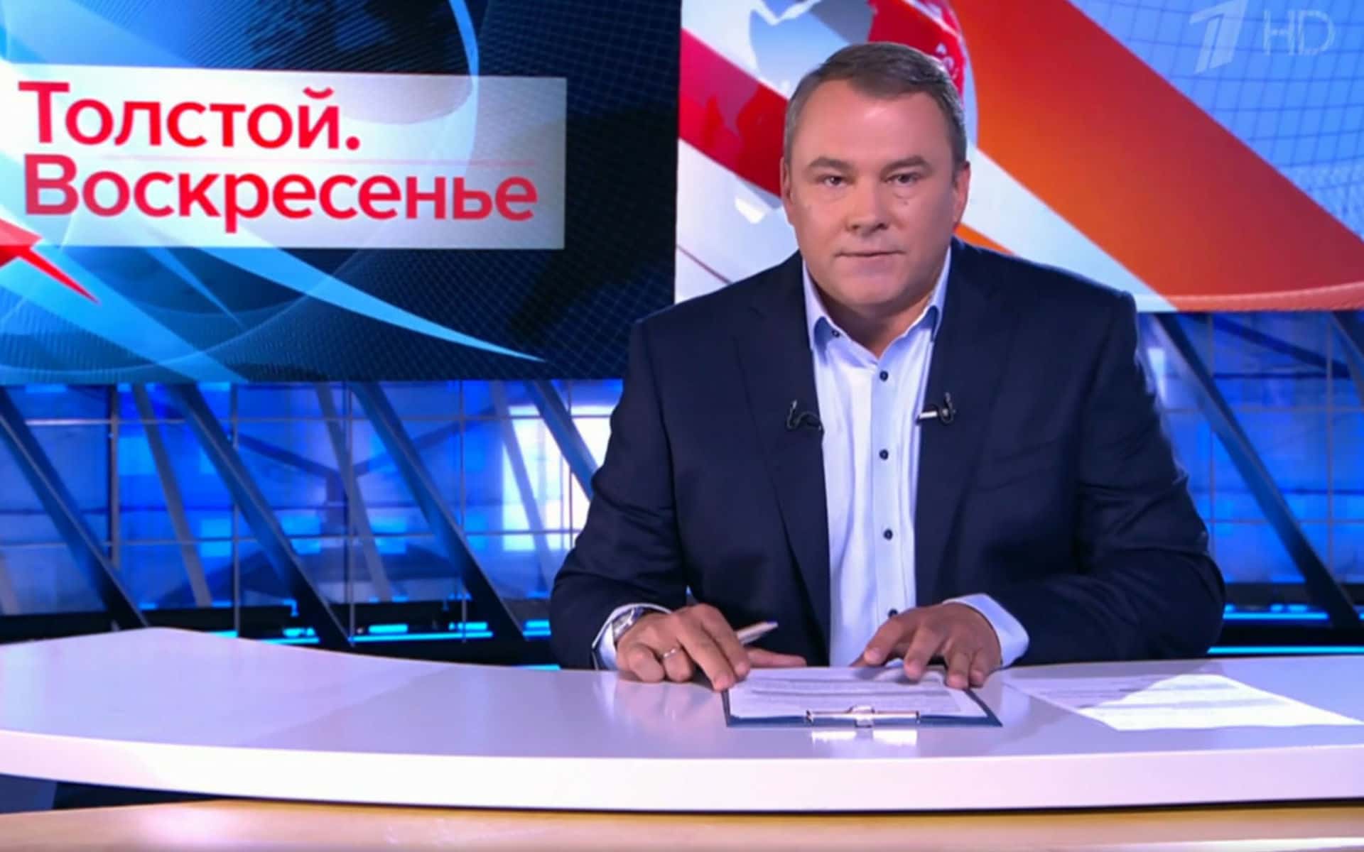 «Внутреннее» Азовское море, запрещенный поезд и арест из-за российских паспортов: что в программе Петра Толстого придумали об Украине