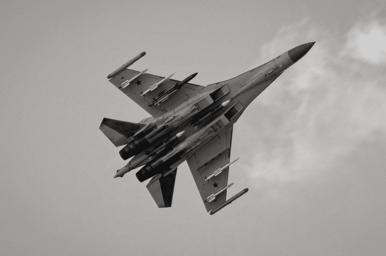 ВКС РФ потеряли истребитель Су-35 в районе Токмака. Это четвертый случай за время войны, когда российский самолет сбивает собственная ПВО