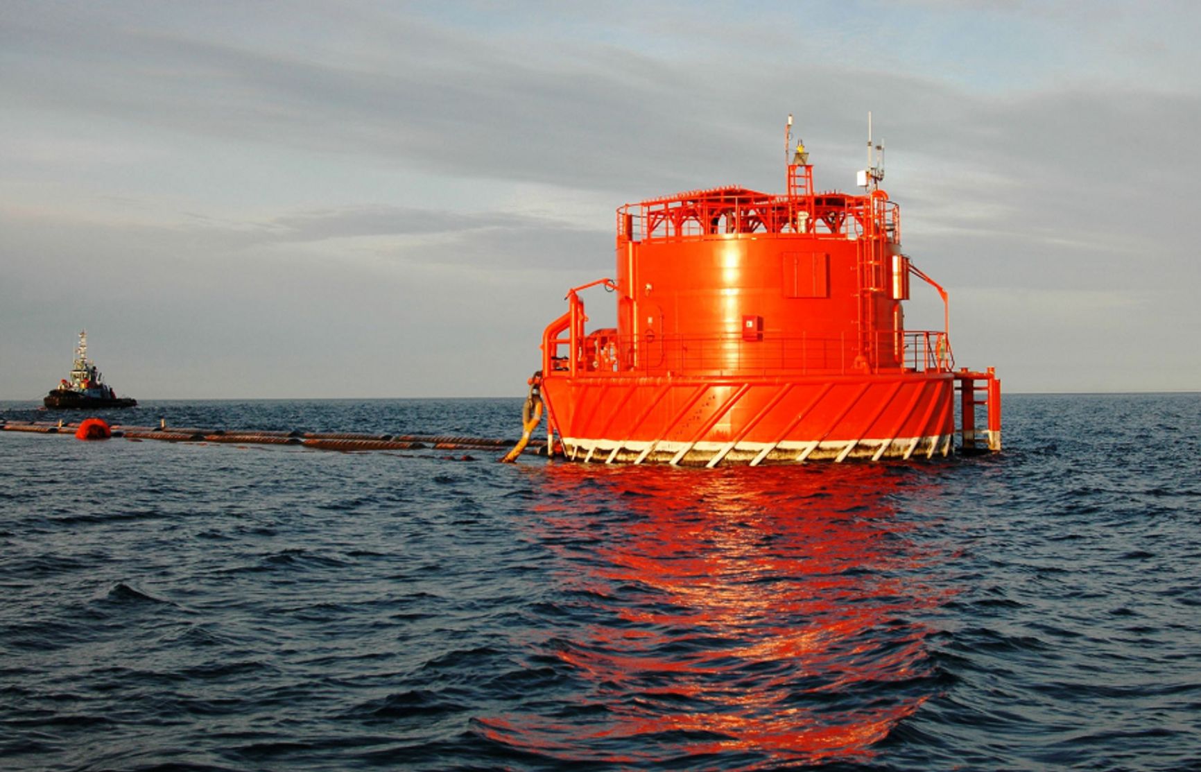 Выносное причальное устройство нефтяного терминала 