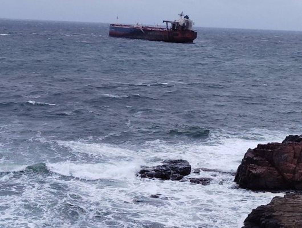 Танкер Kairos у берегов Болгарии