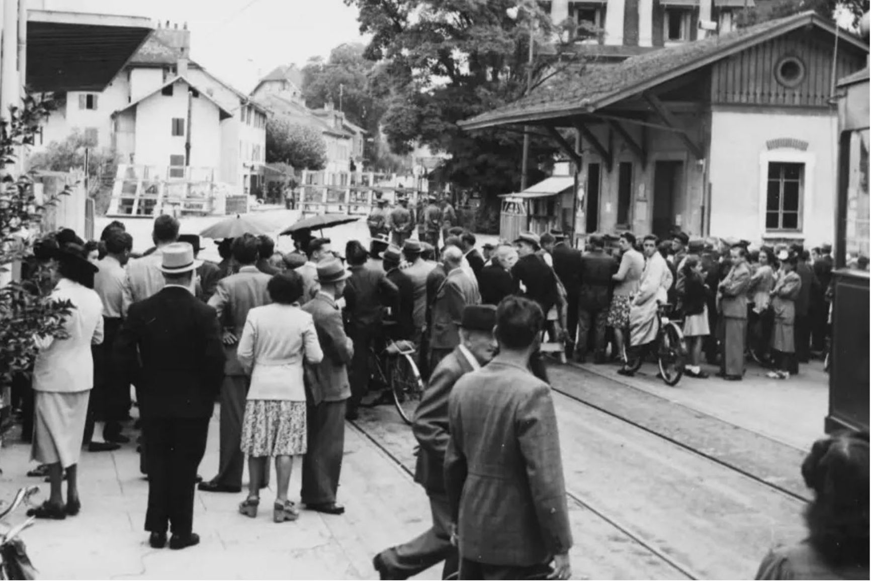 Refugees at the closed border between France and Switzerland, 1943