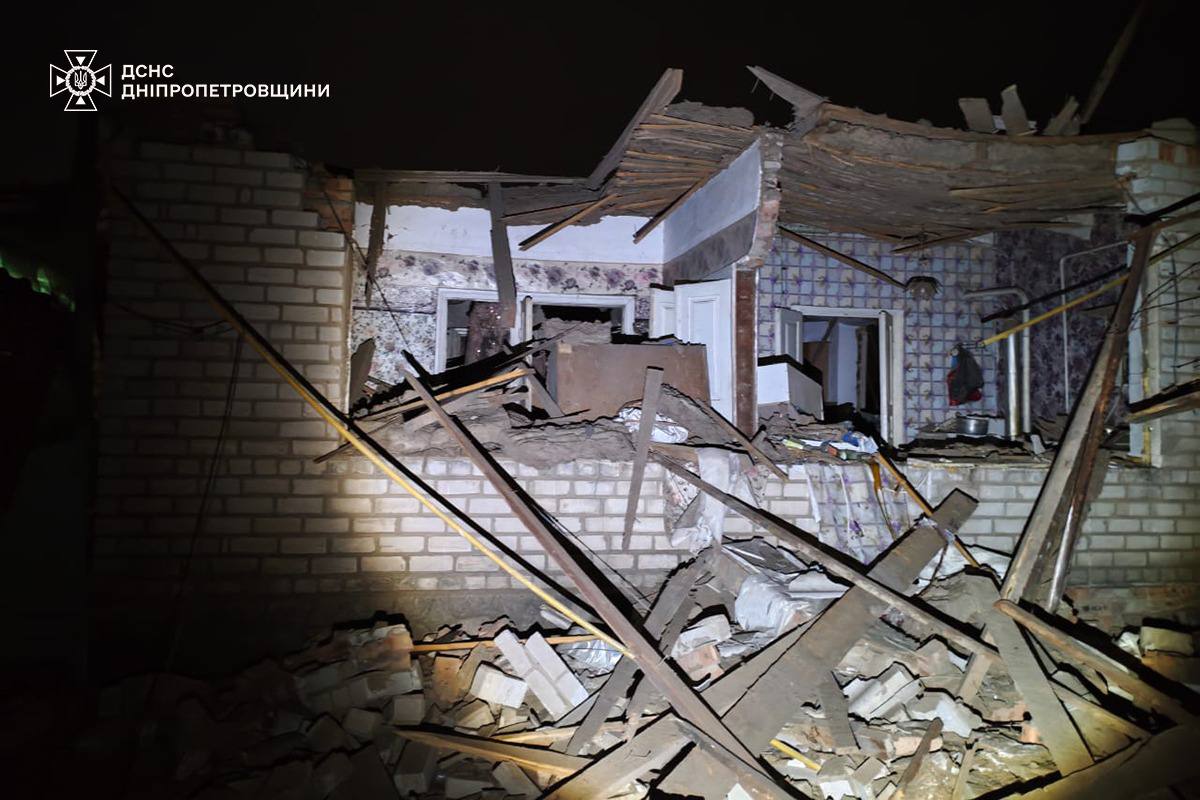 Последствия российских обстрелов в ночь на 5 декабря 2025 года в Днепропетровской области
