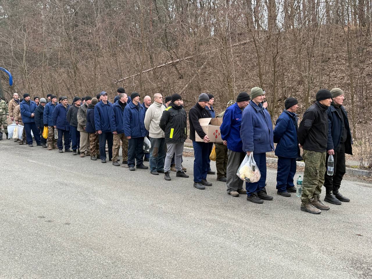 Обмен военнопленными Фото: Карпенко