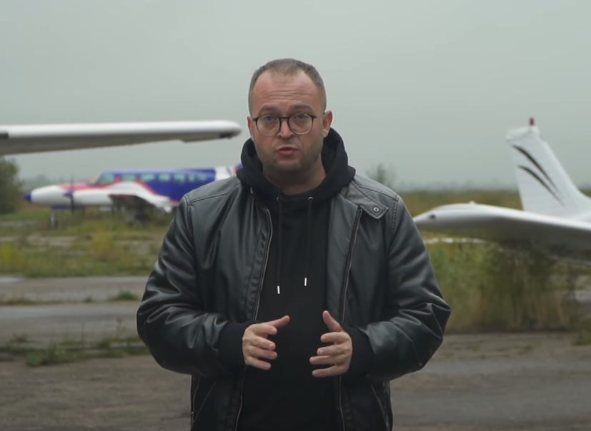 The Insider's investigative journalist Sergei Ezhov. Screenshot: The Insider (YouTube)